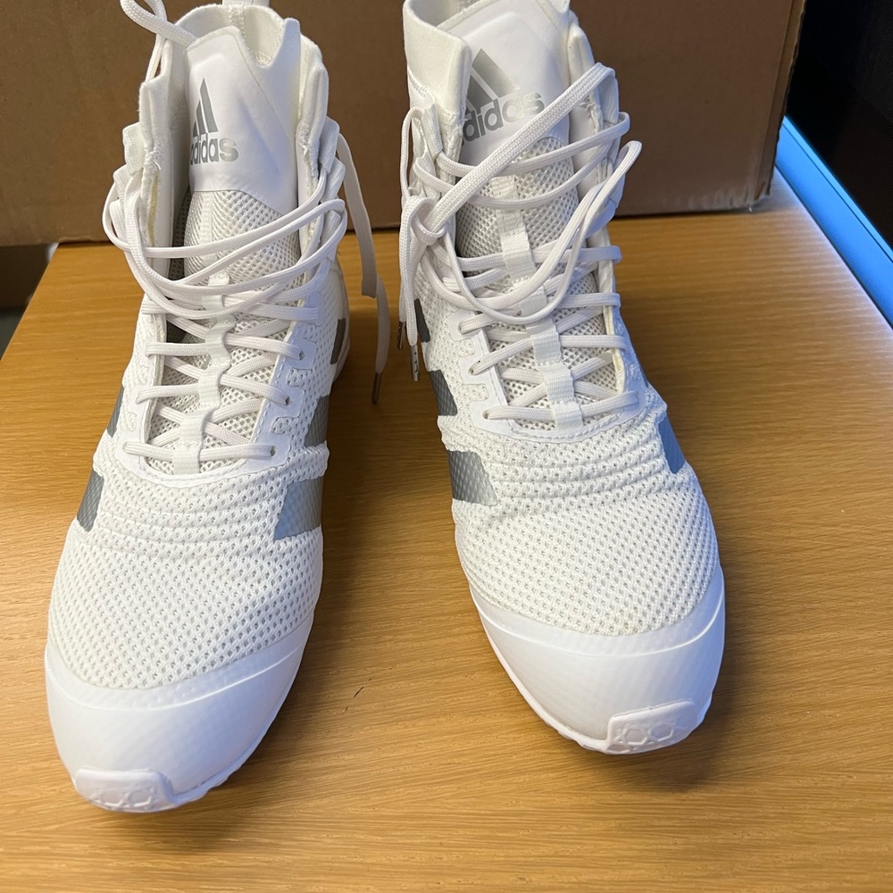 Adidas Speedex 18 boxing shoes.  Like New. US M 8 / W 9.